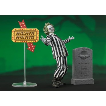 Figura Beetlejuice SH Figuarts Articulada 14 cms
