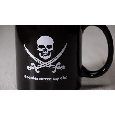 Taza Never Say Never The Goonies Cerámica 325 mls