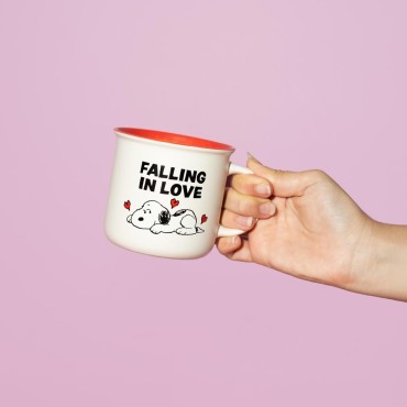 Taza Falling In Love Snoopy Cerámica 320 mls