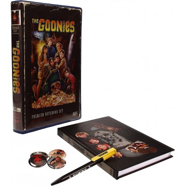 Set de Papelería Los Goonies A5 Notebook + Bolígrafo + 4 Chapas Premium