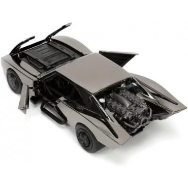 Réplica Batmobile Y Figura Batman Edición Negro Cromado The Batman DC 20 cms