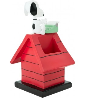 Bote Lapiceros Snoopy Escribiendo Sobre Caseta Roja Snoopy Peanuts Resina 19 cms