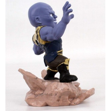 Mini Figura Thanos Mini Egg Attack Marvel 11 cms