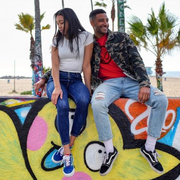 Mini Altavoz Spiderman  Bitty Boomers Bluetooth 5 cm