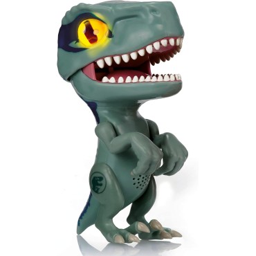 Figura Chomper Jurassic World Blue Luz y Sonido 19 cms